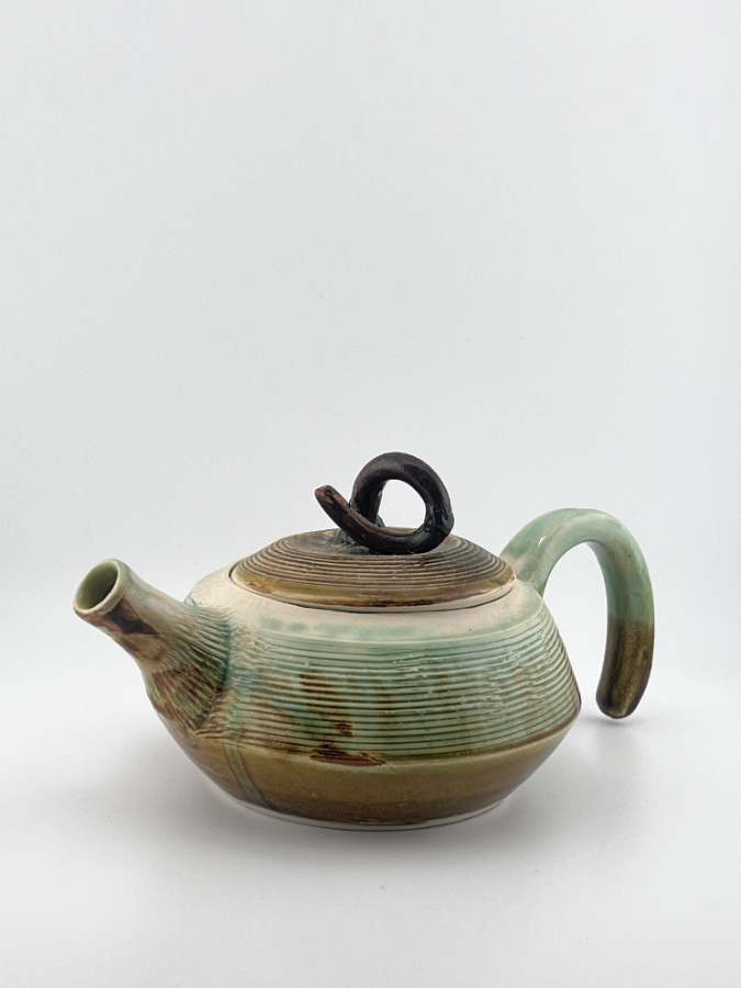 Ribbed Teapot
